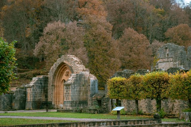 A walk through the silent stones and centuries-old beauty of Orval.